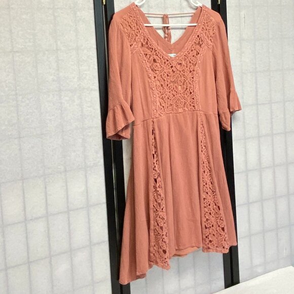 Maurices Ruffled 3/4 Sleeve V Neck Crochet Bodice Open Back Tie Crinkle Dress L - Picture 3 of 14